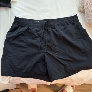 Women's Black Columbia Shorts
